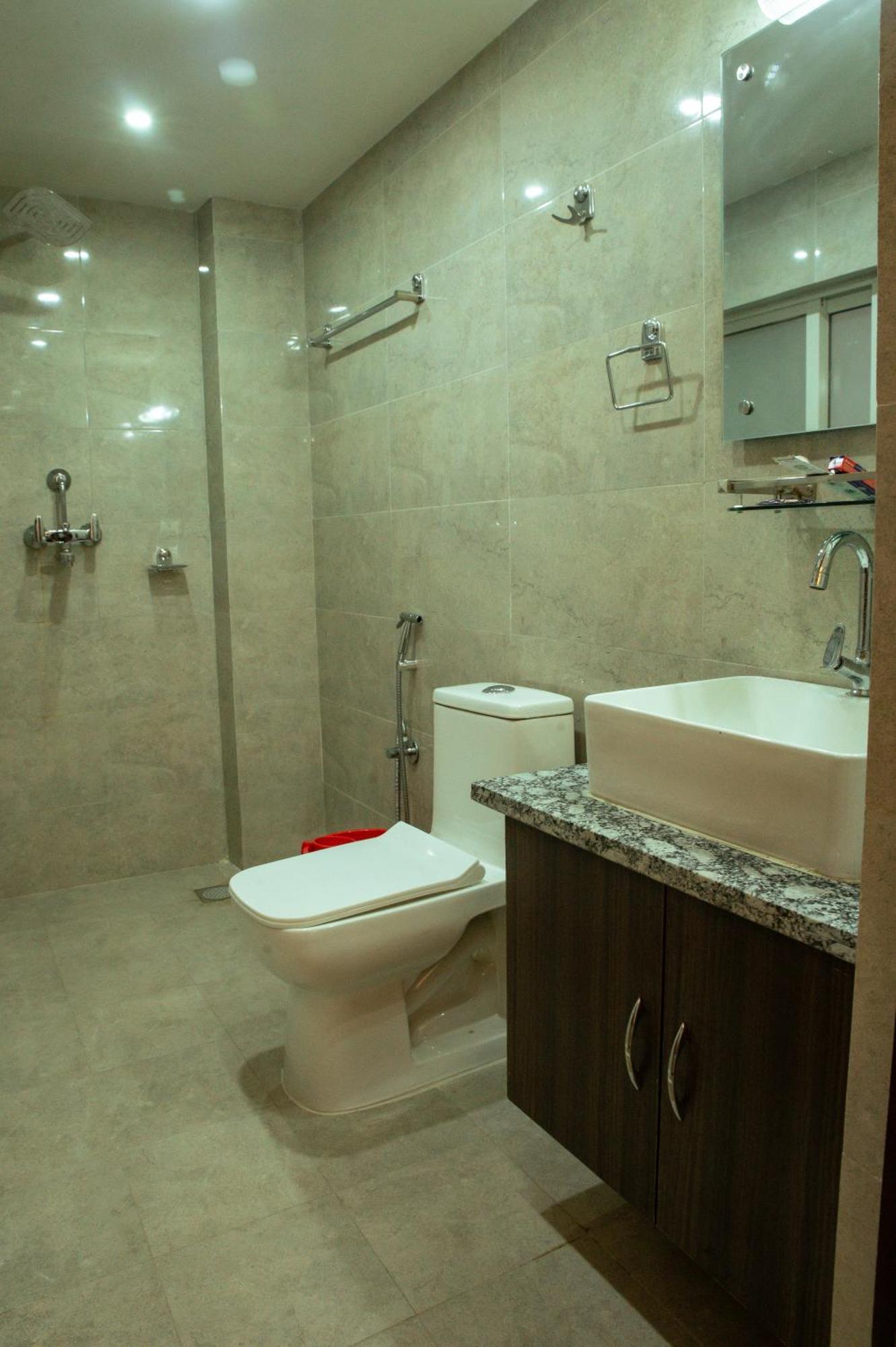 Kusum Airport Hotel Katmandu Kültér fotó