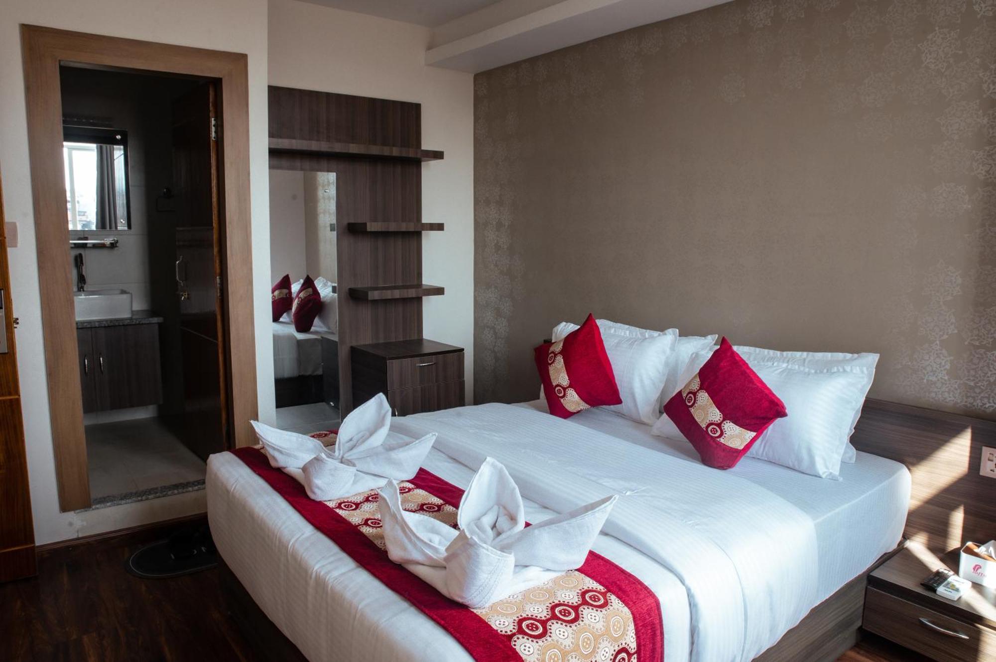 Kusum Airport Hotel Katmandu Kültér fotó
